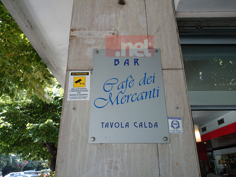 rapina-caffe-mercanti-4.jpg