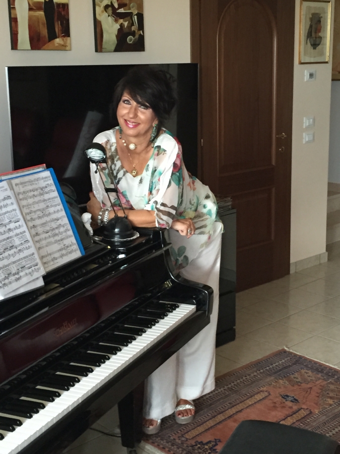 Lattrice,-scrittrice-e-pianista-Daniela-Musini.JPG