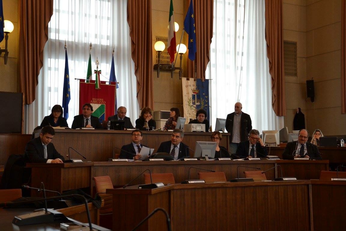 consiglio-regionale-straordinario-ryanair-16-febbraio-2016.jpg