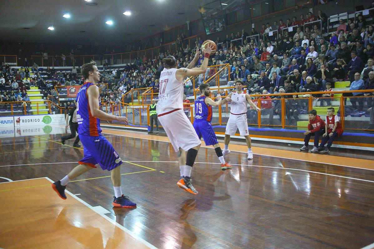 Amatori-basket-Pre-Montegranaro-playoff.jpg