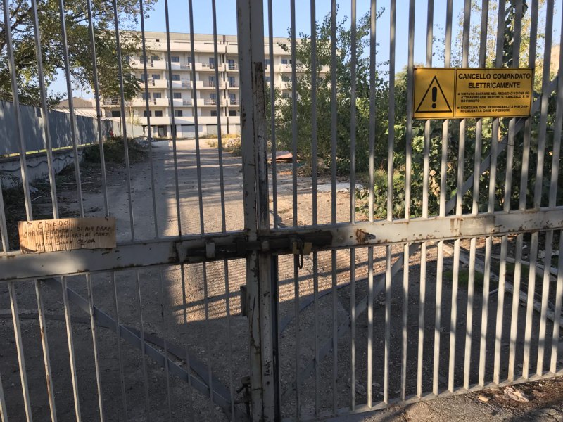 caserma-carabinieri-non-finita-(2).jpg