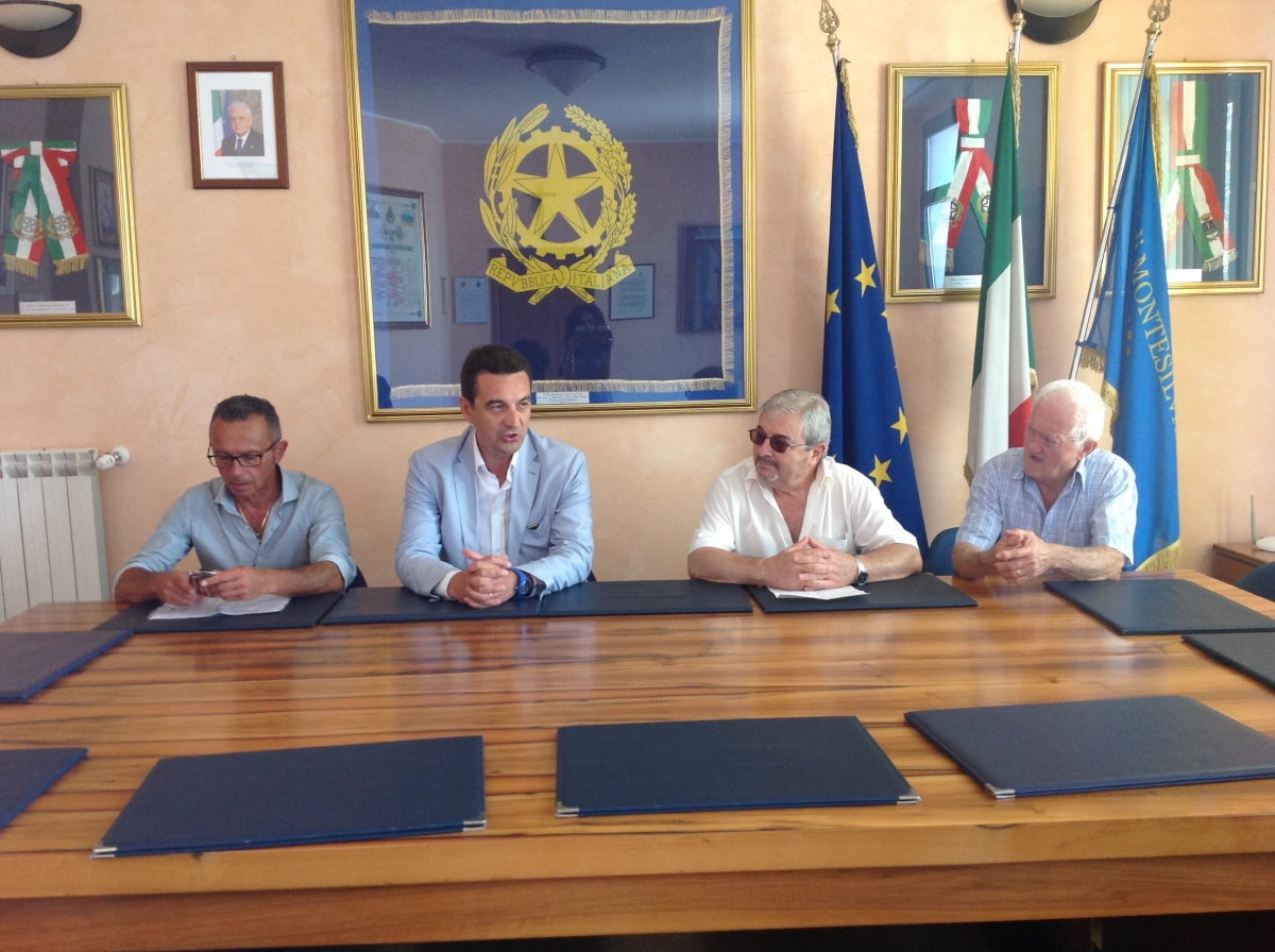 conferenza-tribu-di-farindola.jpg