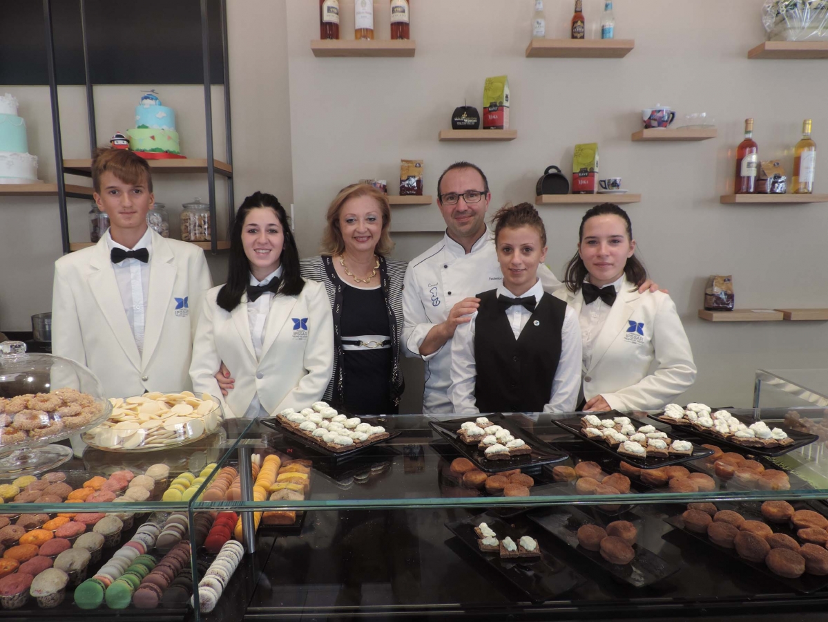 Foto-di-gruppo-Conpait-studenti1.jpg