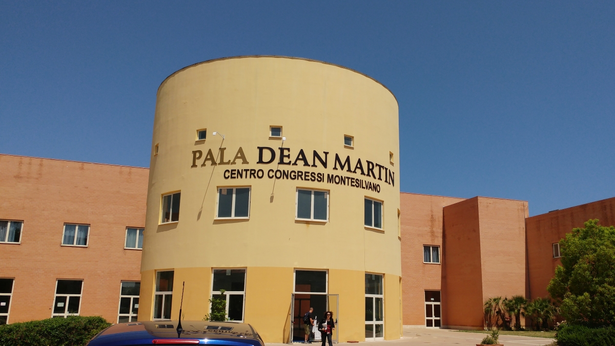 PALA-DEAN-MARTIN-Congressi.jpg