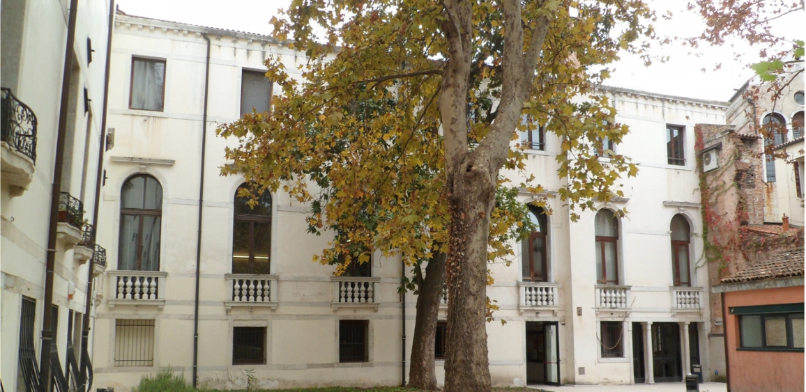 palazzo-badoer-venezia.jpg