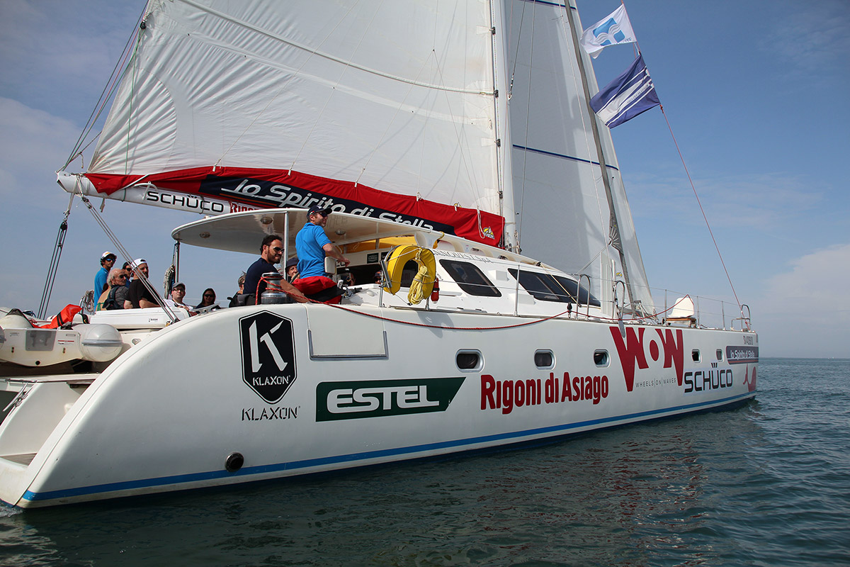 catamarano-accessibile.jpg