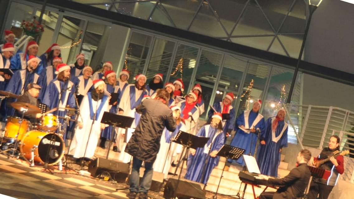 coro-Bn-gospel-choir.jpg