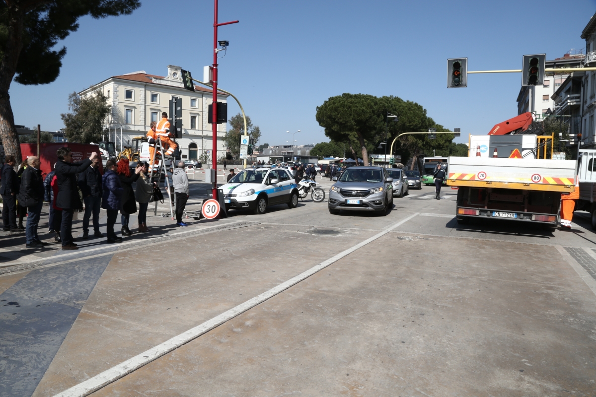 corso-vittorio-emanuele-riaperto-al-traffico.jpg