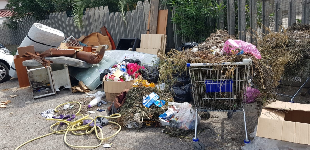 discarica-abusiva-via-lazio-montesilvano.jpeg