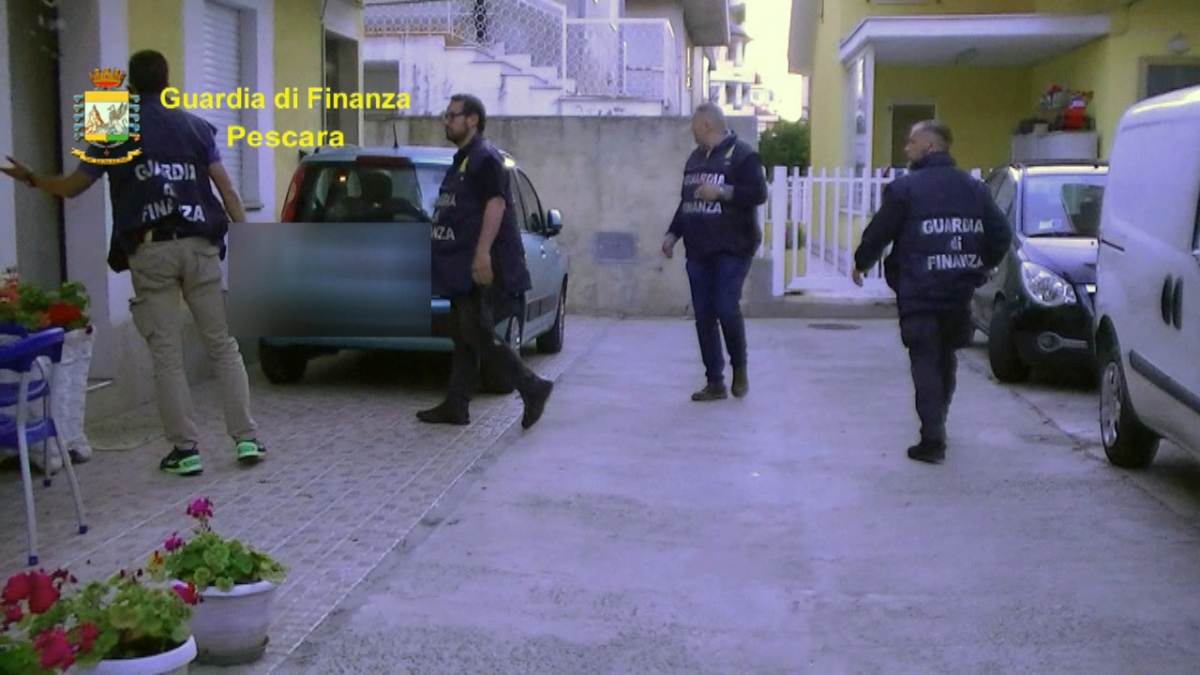 guardia-di-finanza-62b7.jpg