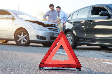 Incidente-auto-triangolo.jpg