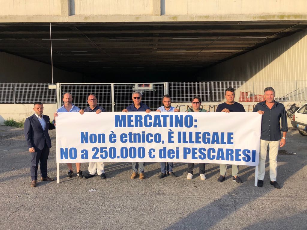 protesta-mercato-etnico-(1).jpg