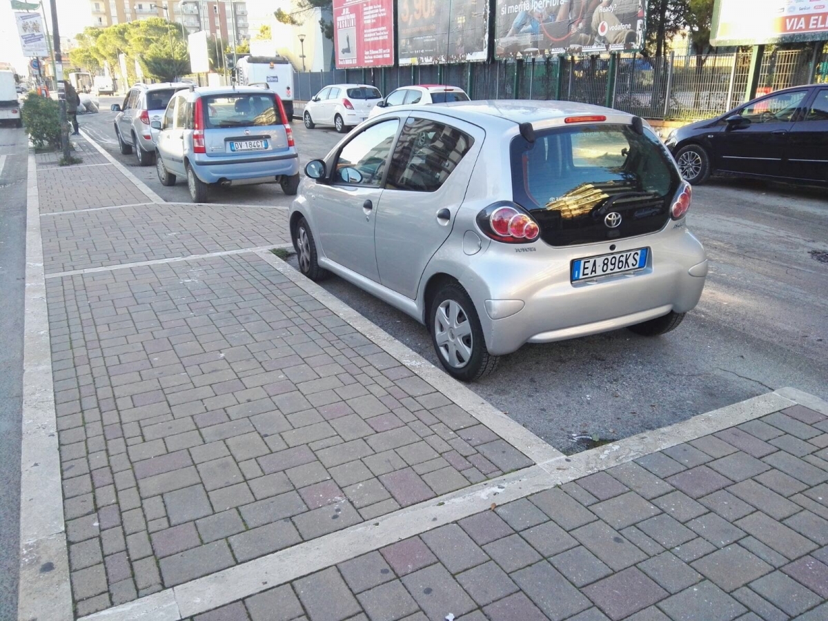 spazio-pensilina-via-marconi.JPG