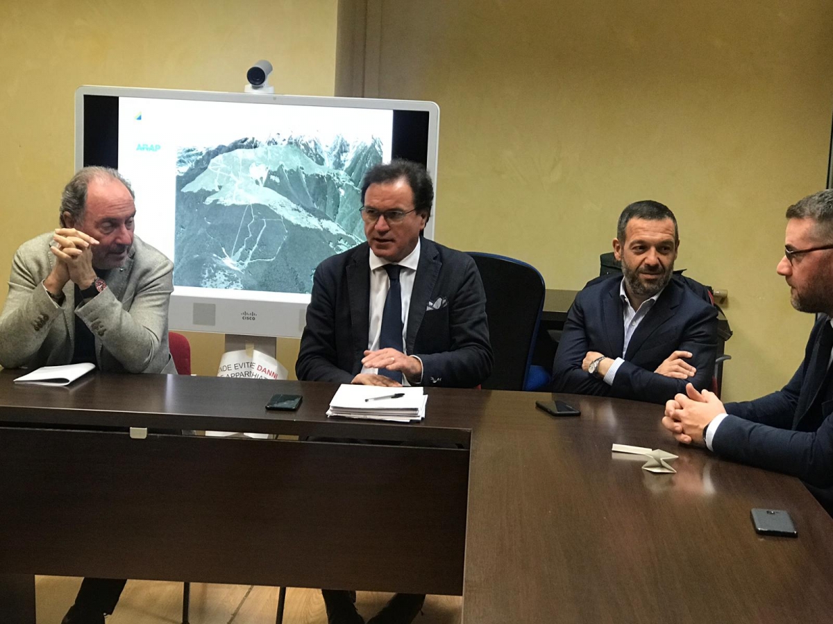 Foto-conferenza-stampa3jpg.jpg
