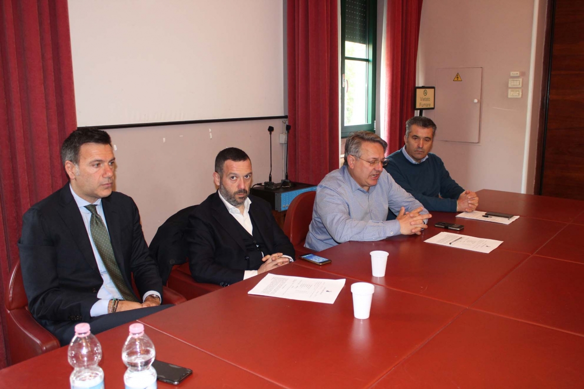 Foto-conferenza-stampa4.jpg