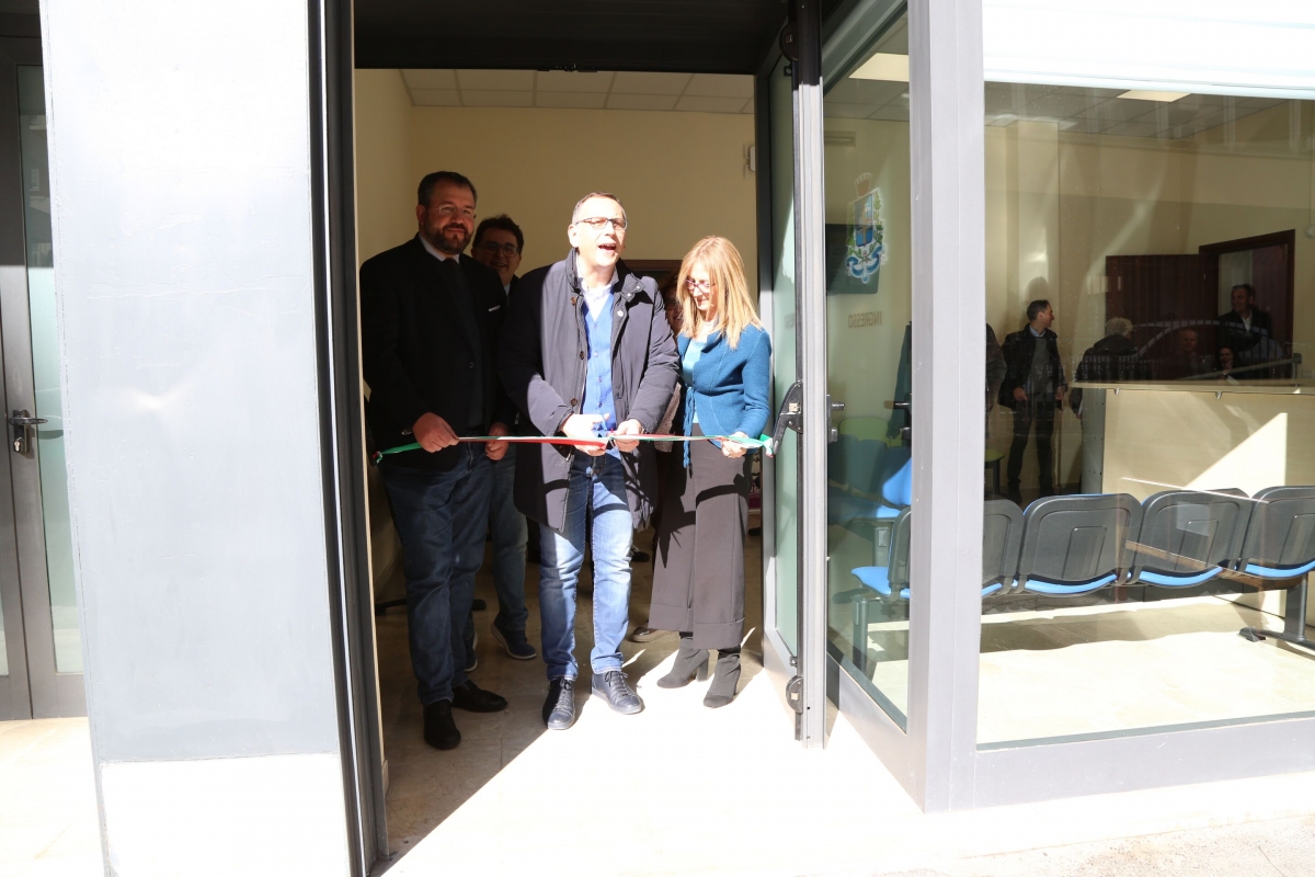 inaugurazione-ufficio-tributi.jpeg