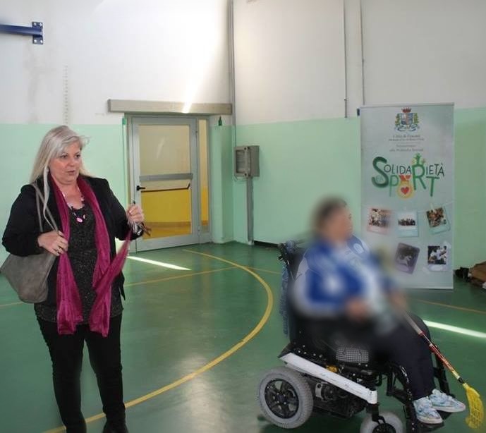 Lassessore-Allegrino-in-un-incontro-sulla-disabilità.jpg