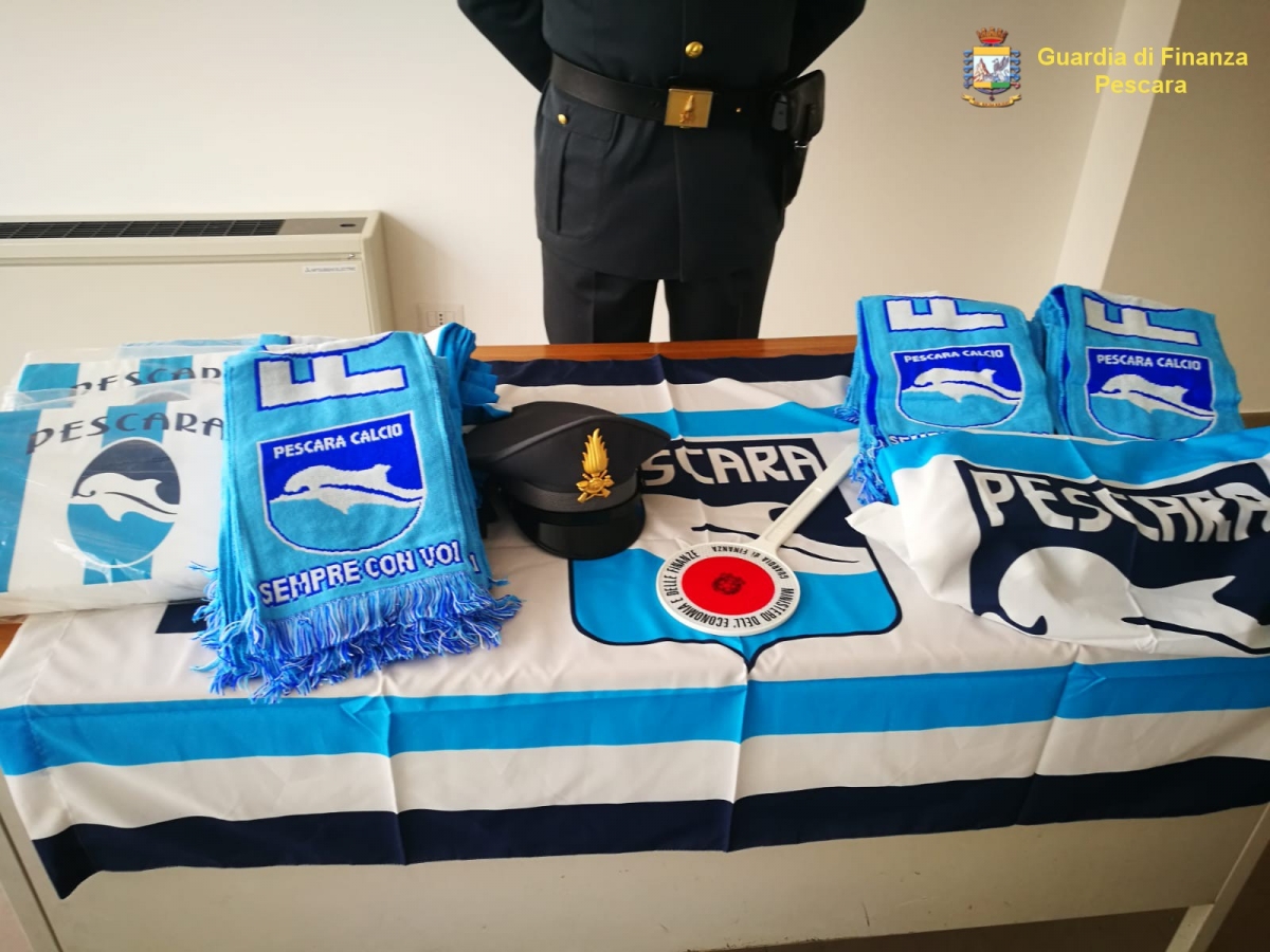 materiale-contraffatto-pescara-calcio.jpg