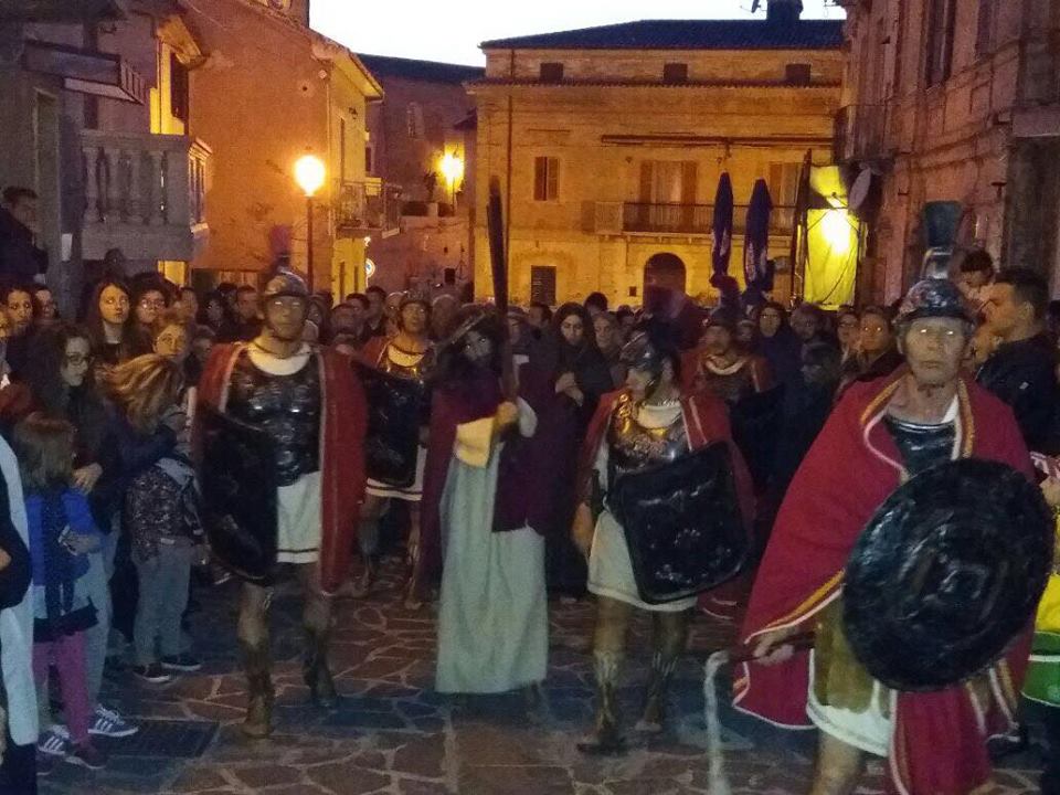 via-crucis-montesilvano-colle.jpg