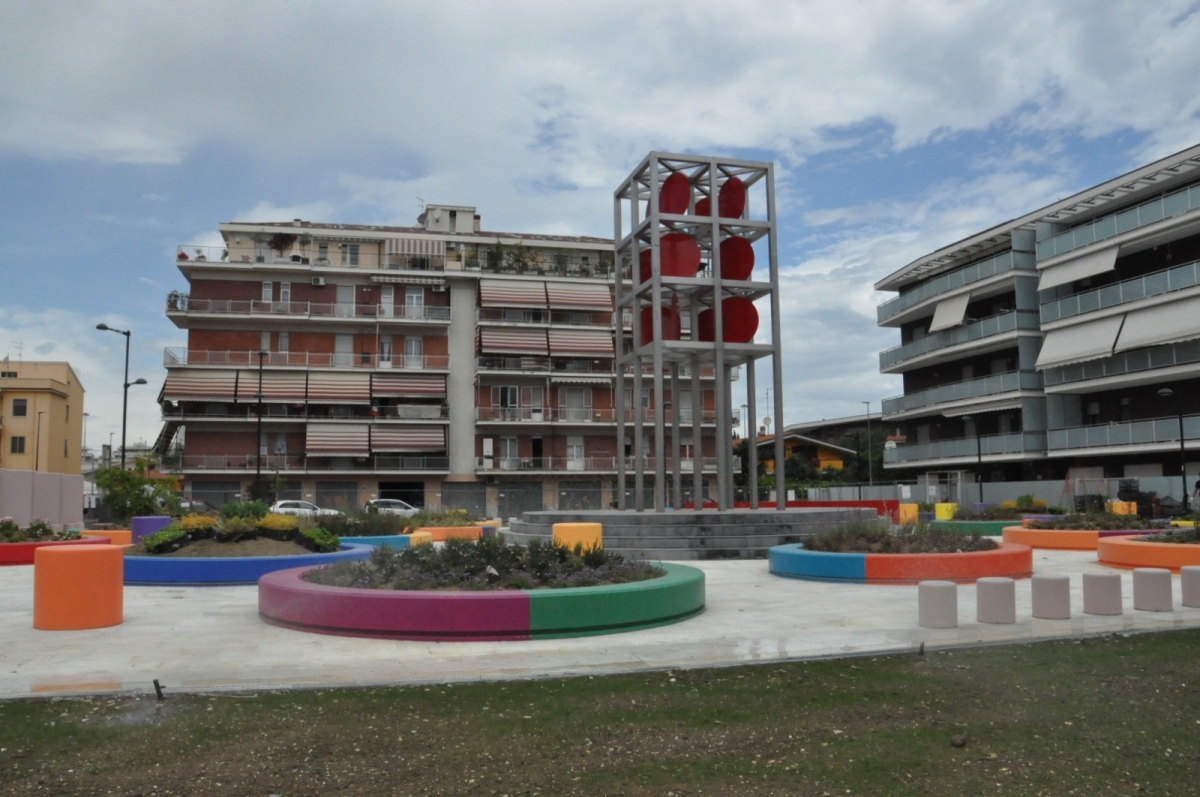 piazza-caduti-mare.jpg