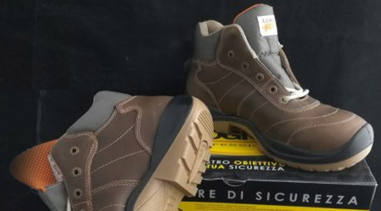 quanto pesa una scarpa