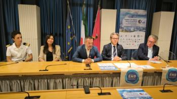 conferenza-gara-pesca-alla-plastica--(1).jpeg