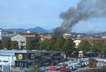 Incendio-cantiere-via-Tavo.jpeg