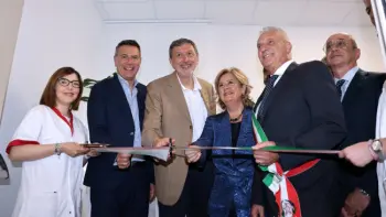 2026-06-19-marsilio-e-veri-inaugurazione-casa-comunita-pianella-001.jpg.webp